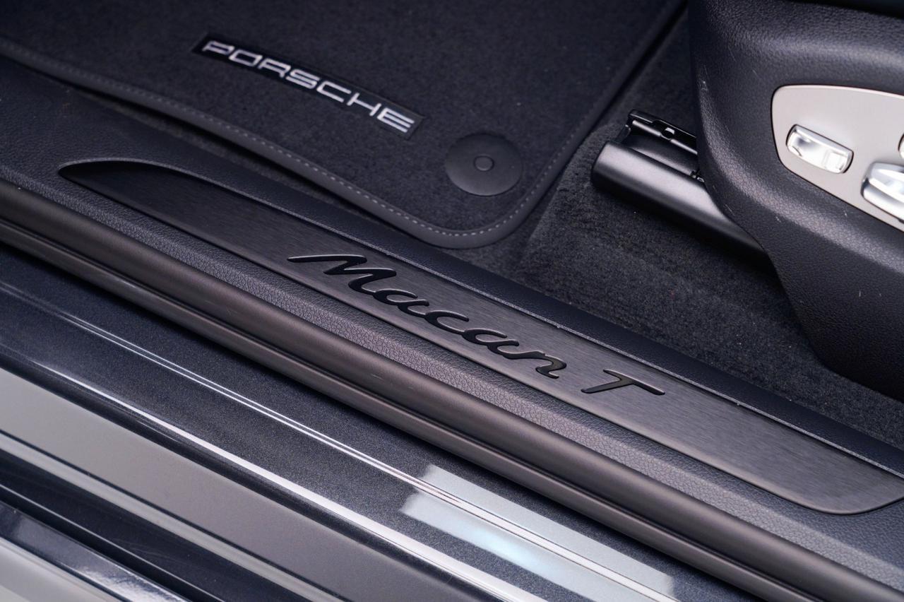 2026 Porsche Macan T Pompano Beach FL