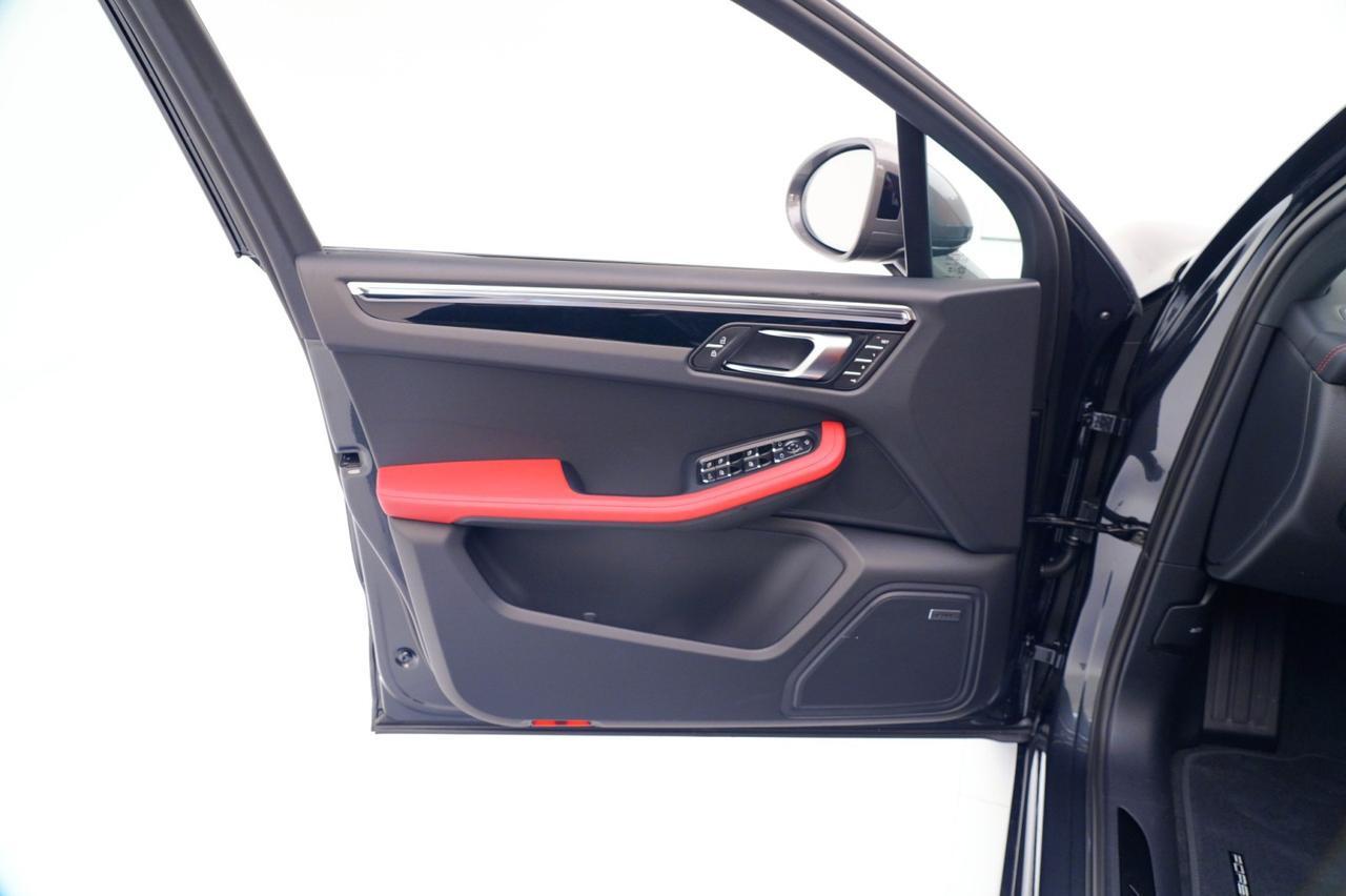 2026 Porsche Macan T Pompano Beach FL