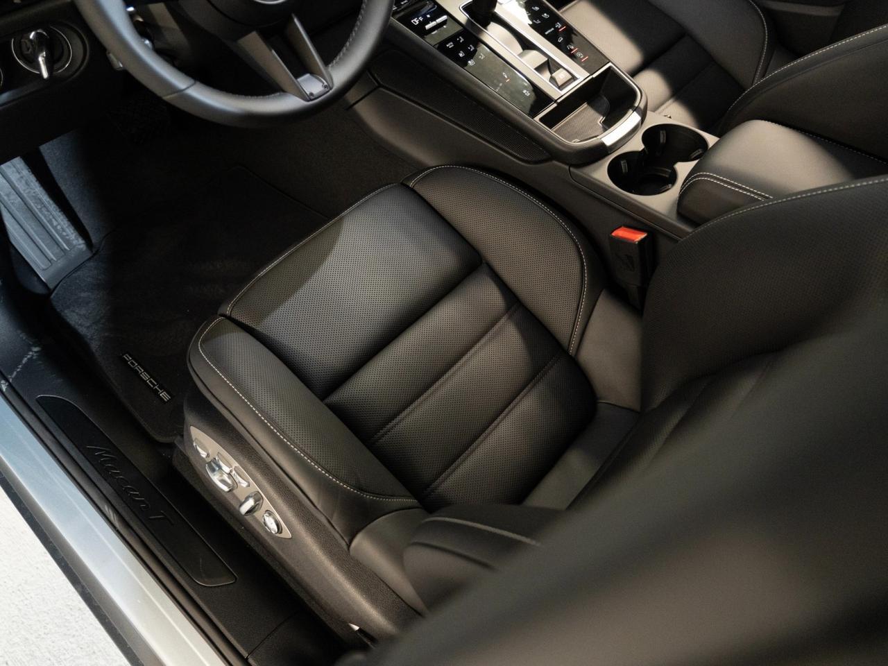 2026 Porsche Macan T Pompano Beach FL
