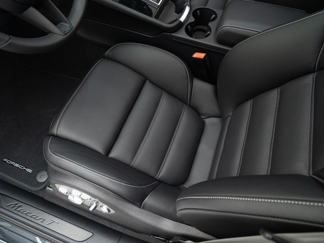 2026 Porsche Macan T Pompano Beach FL