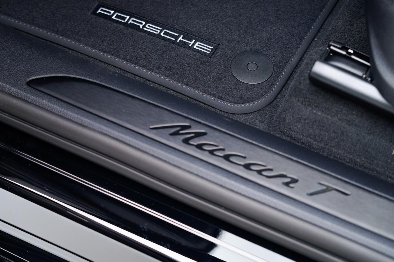 2026 Porsche Macan T Pompano Beach FL