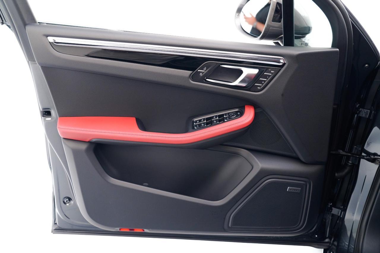 2026 Porsche Macan T Pompano Beach FL