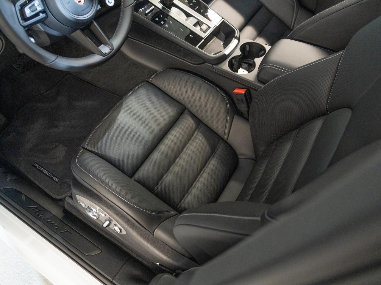 2026 Porsche Macan T Pompano Beach FL