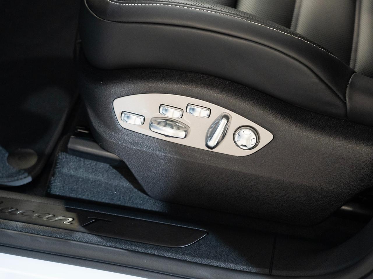 2026 Porsche Macan T Pompano Beach FL