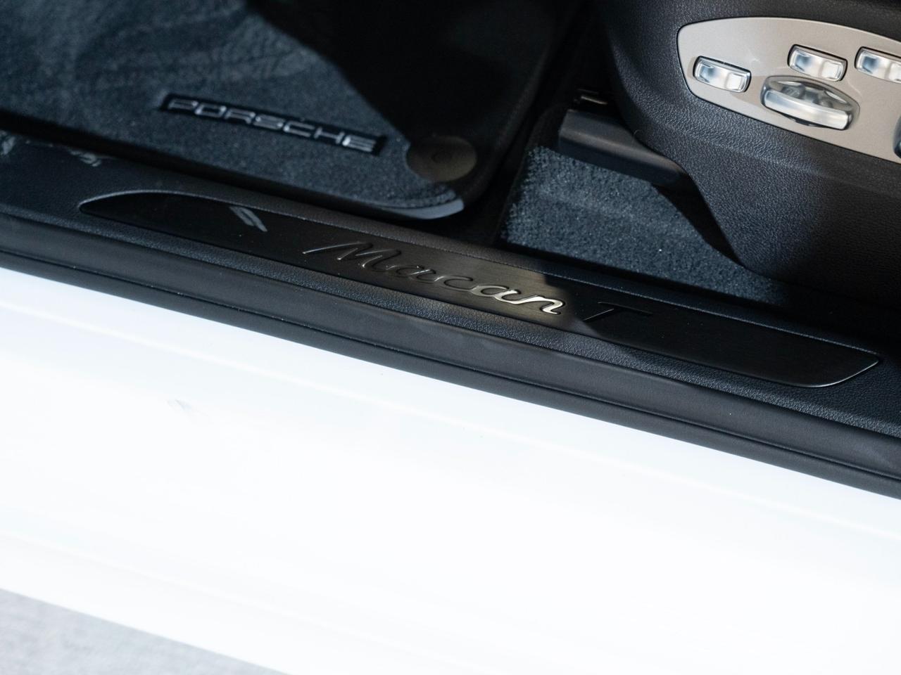 2026 Porsche Macan T Pompano Beach FL