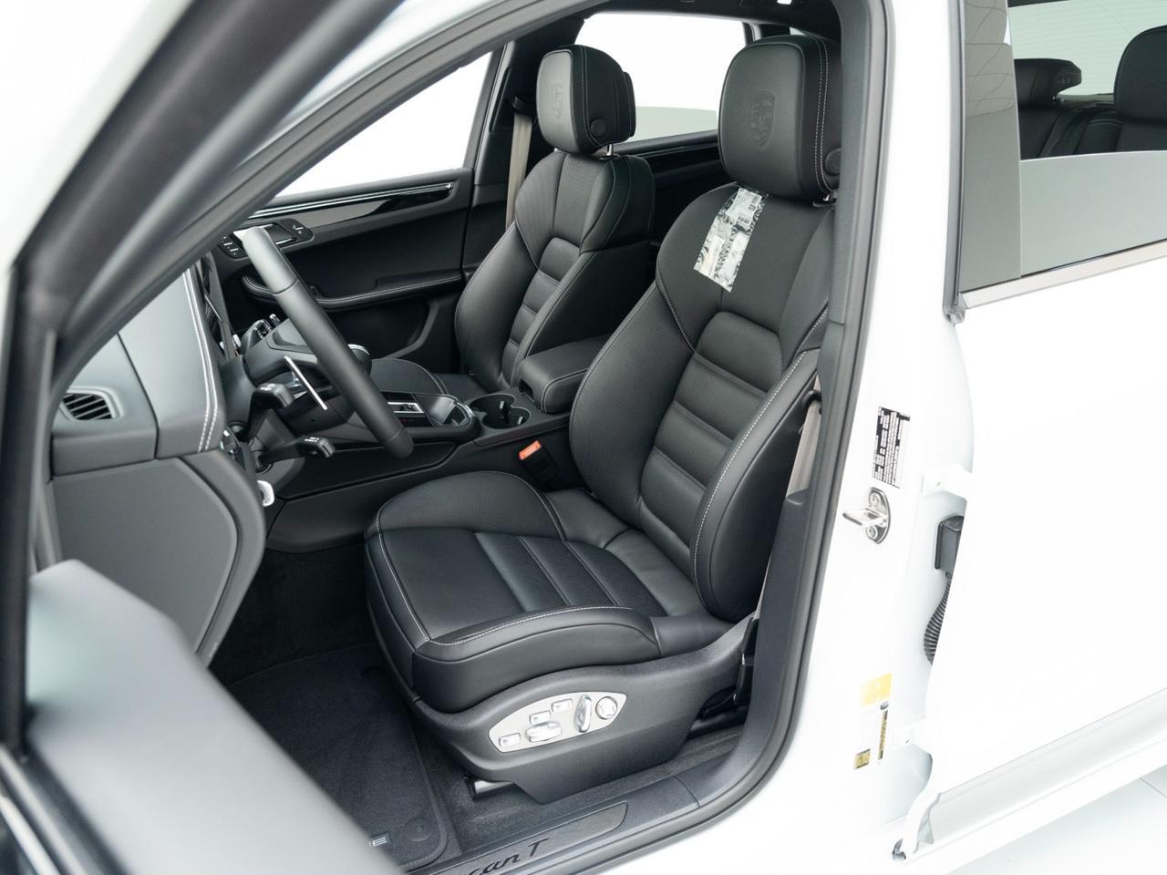 2026 Porsche Macan T Pompano Beach FL