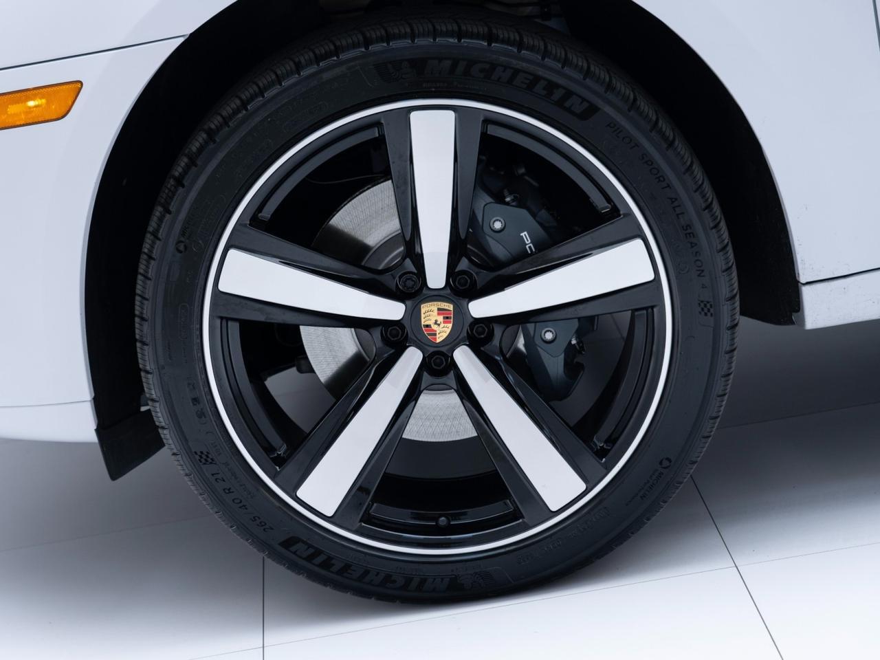 2026 Porsche Macan T Pompano Beach FL