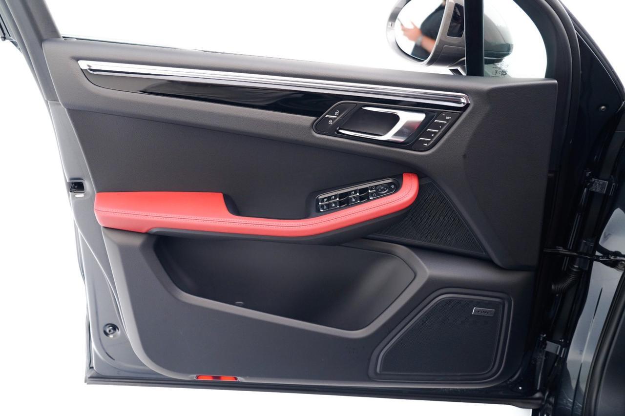 2026 Porsche Macan T Pompano Beach FL