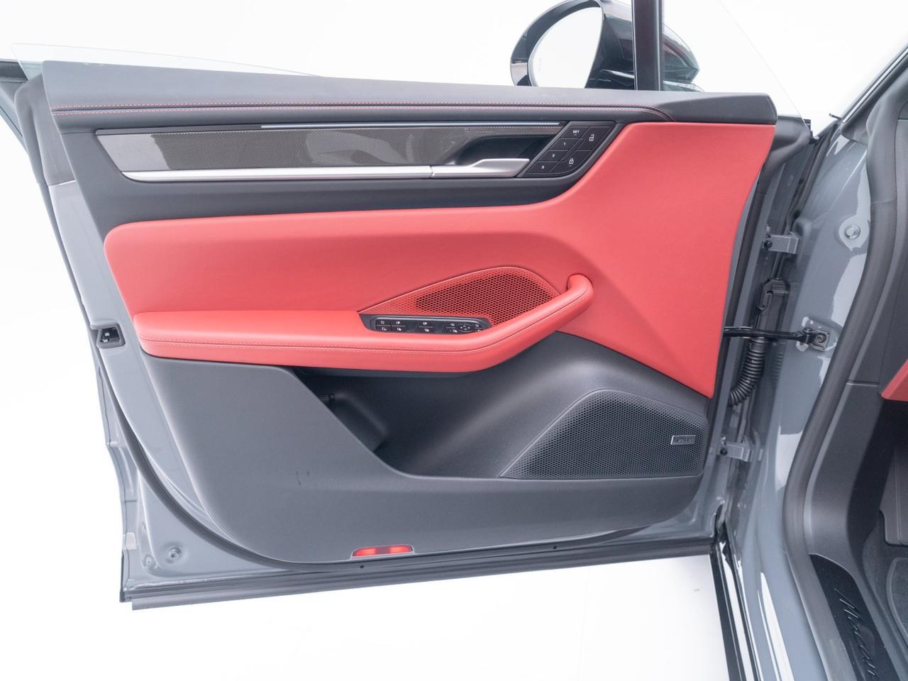 2026 Porsche Macan Turbo Electric Pompano Beach FL