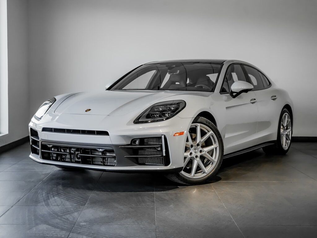 2026 Porsche Panamera 4