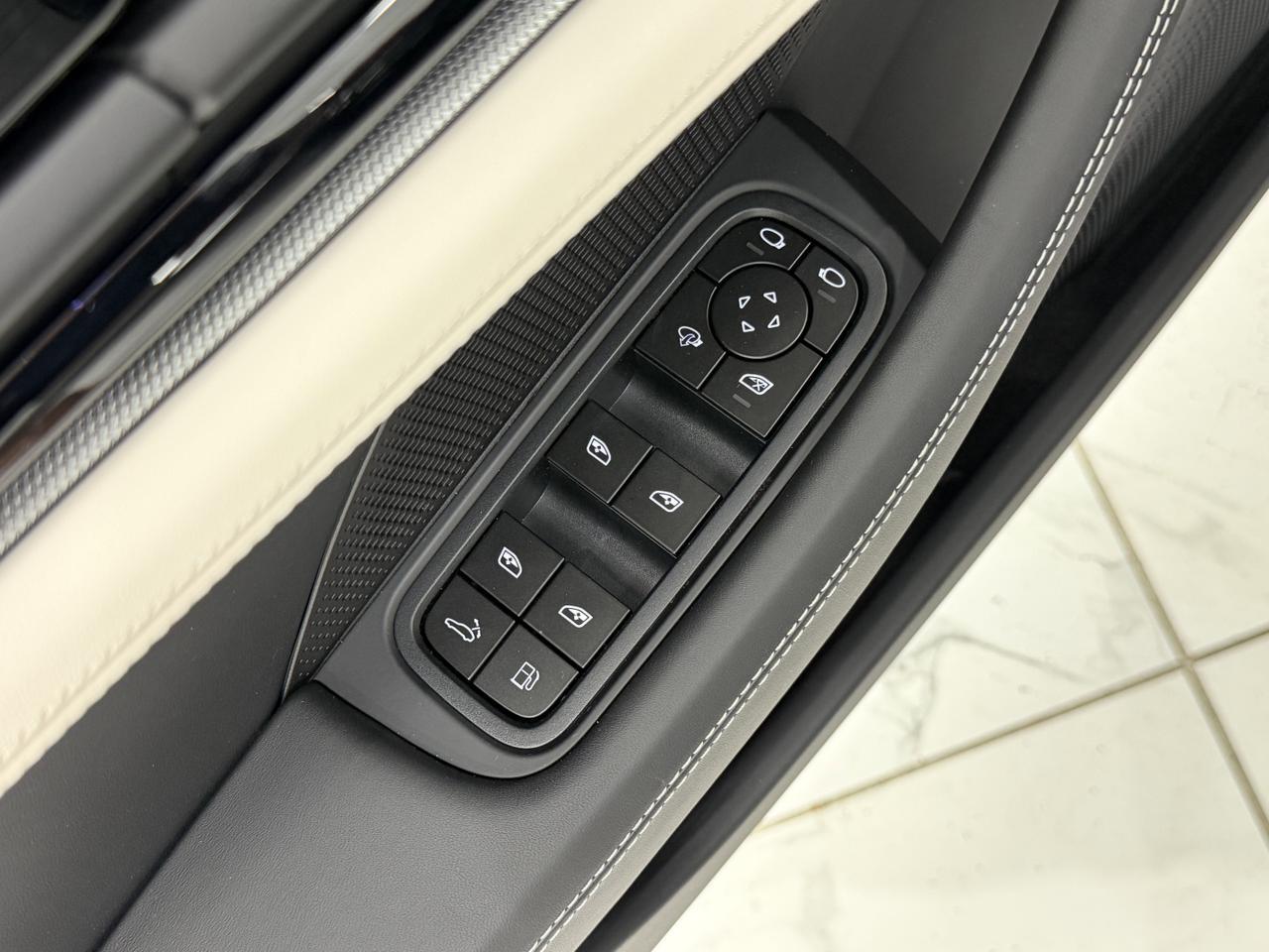 2026 Porsche Panamera 4 E-Hybrid Newark DE
