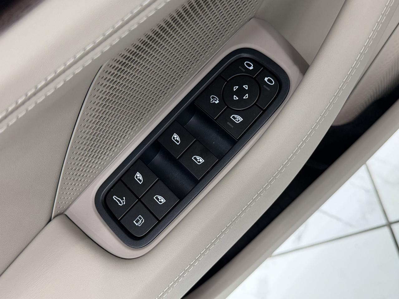 2026 Porsche Panamera 4 E-Hybrid Newark DE