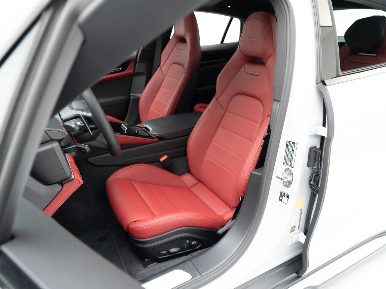 2026 Porsche Panamera 4 E-Hybrid Pompano Beach FL