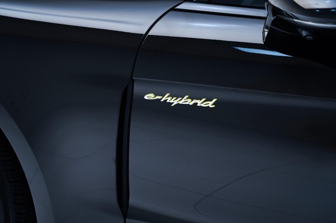 2026 Porsche Panamera 4 E-Hybrid Pompano Beach FL