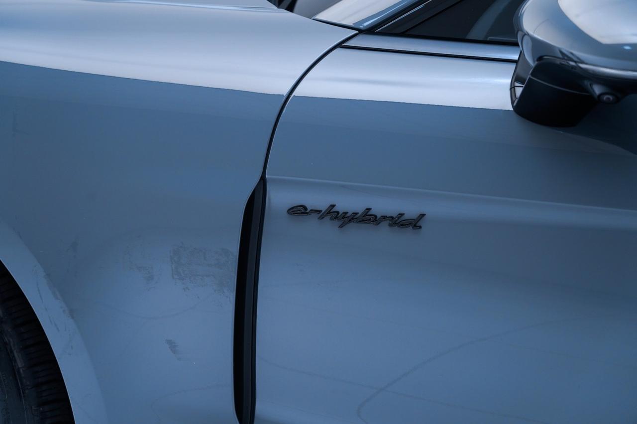 2026 Porsche Panamera 4 E-Hybrid Pompano Beach FL