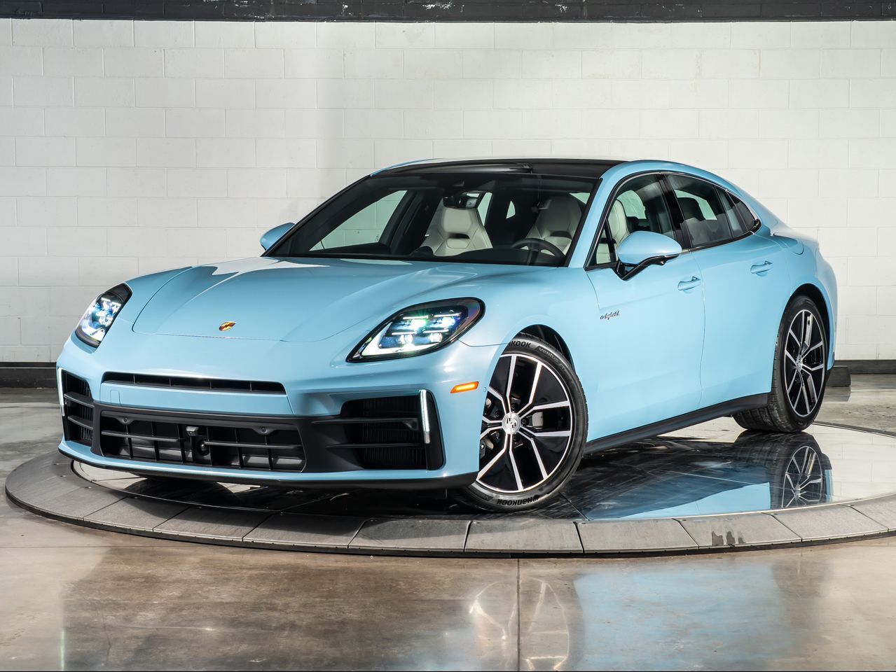2026 Porsche Panamera 4 E-Hybrid