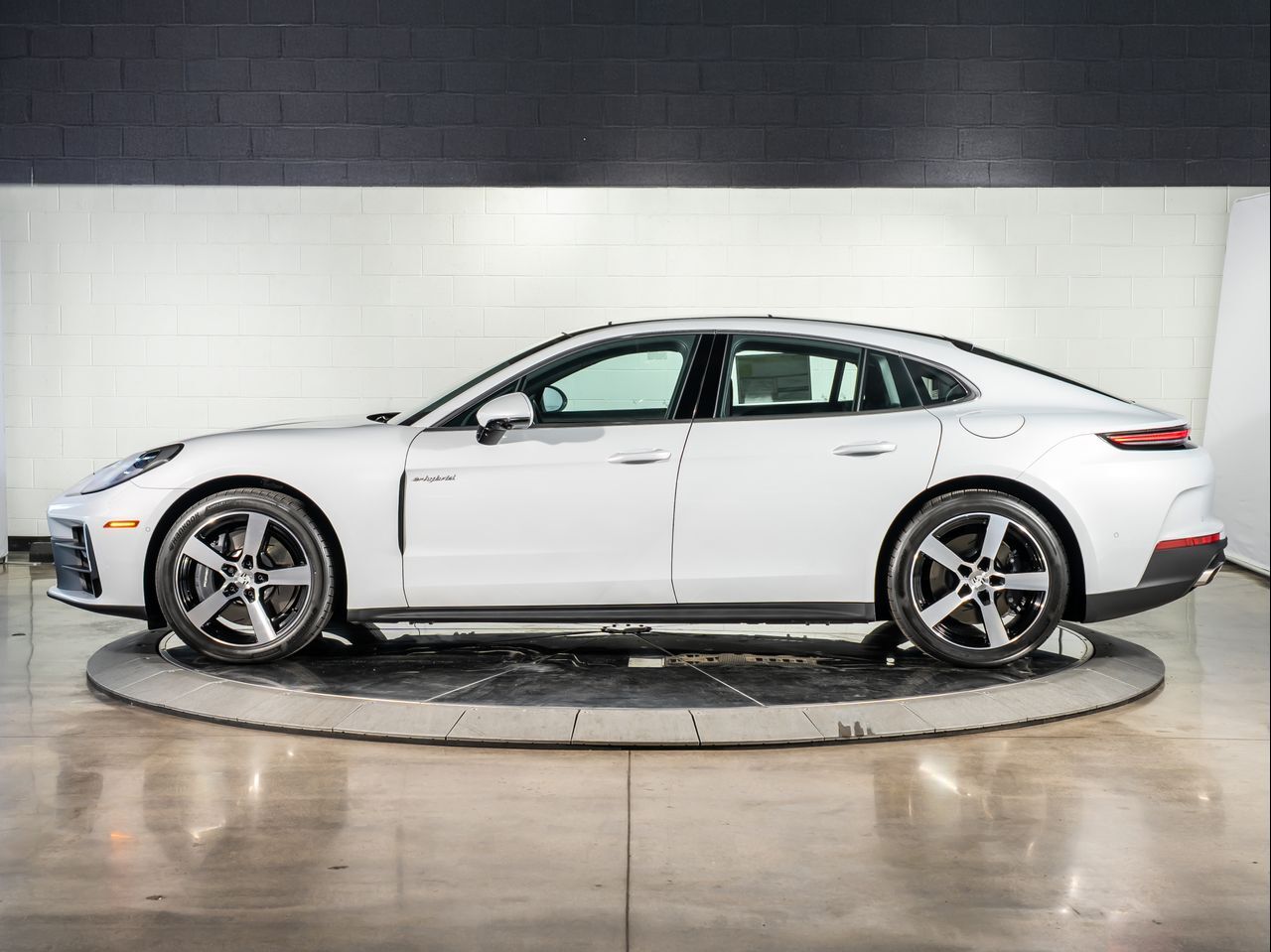 2026 Porsche Panamera 4 E-Hybrid Santa Clarita CA