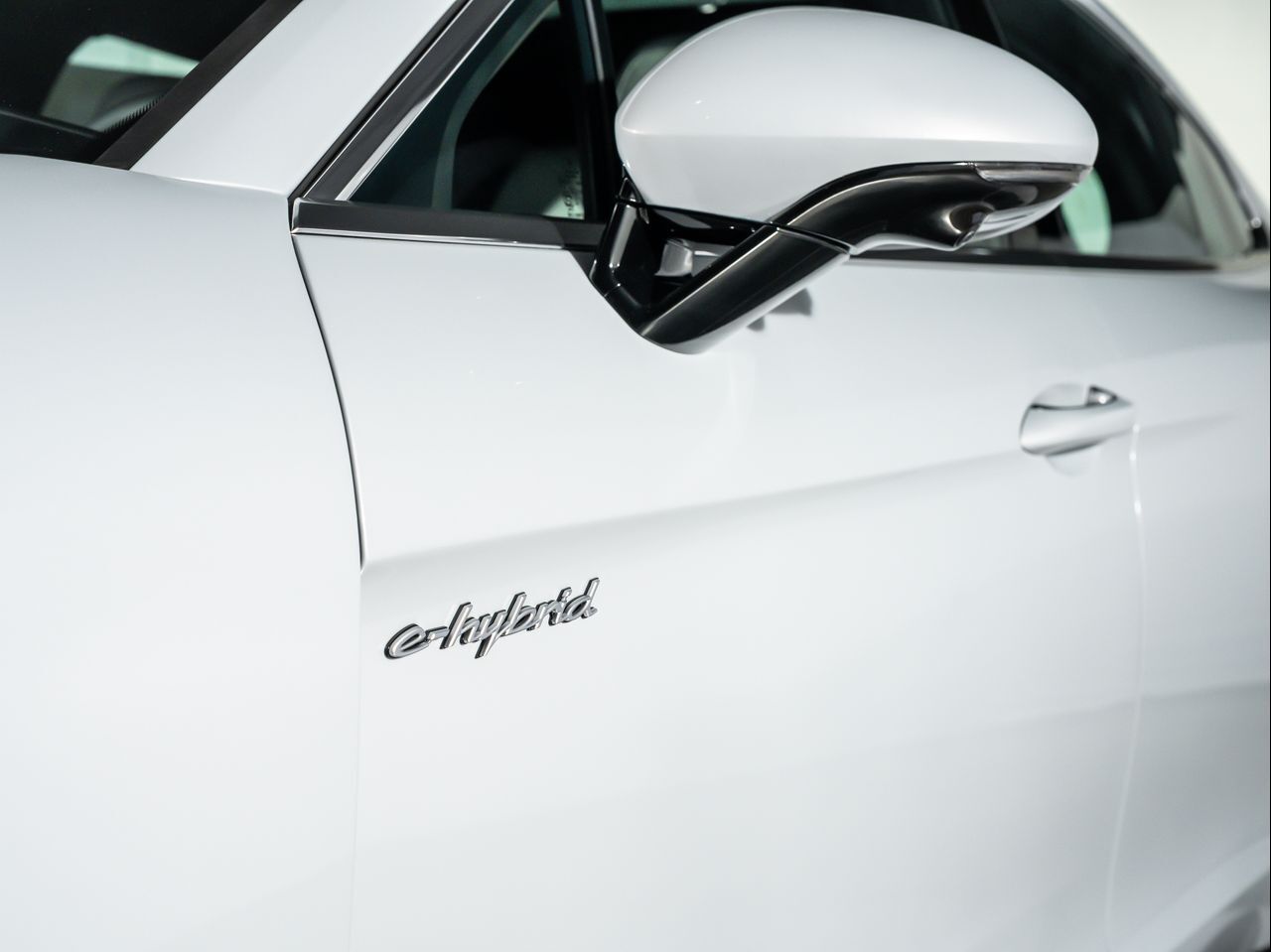 2026 Porsche Panamera 4 E-Hybrid Santa Clarita CA