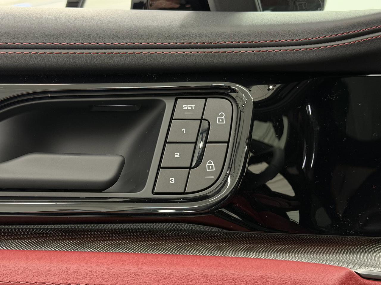 2026 Porsche Panamera 4 Newark DE