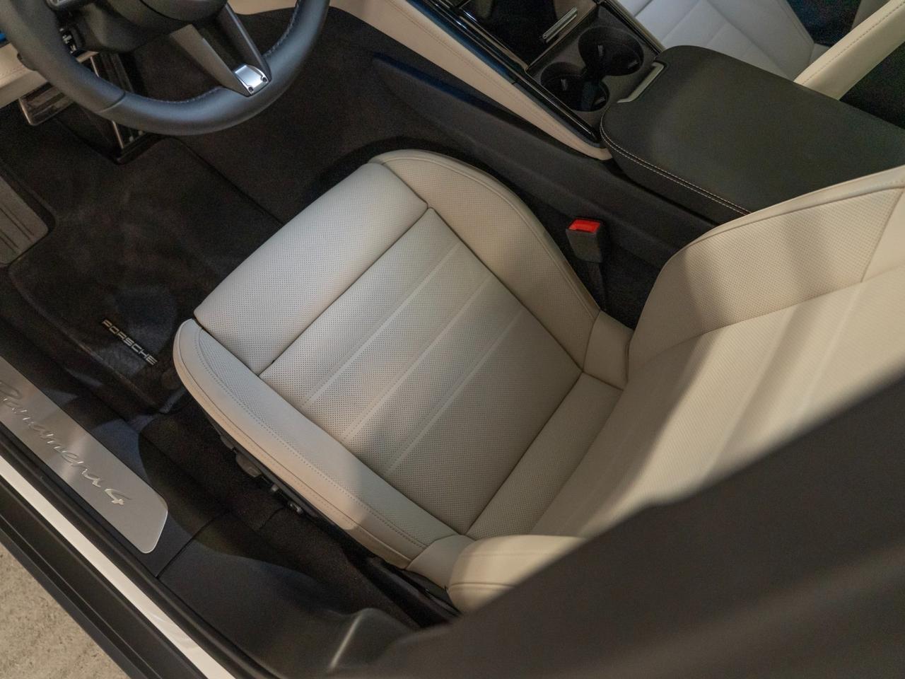 2026 Porsche Panamera 4 Pompano Beach FL