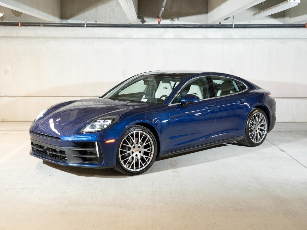 2026 Porsche Panamera 4