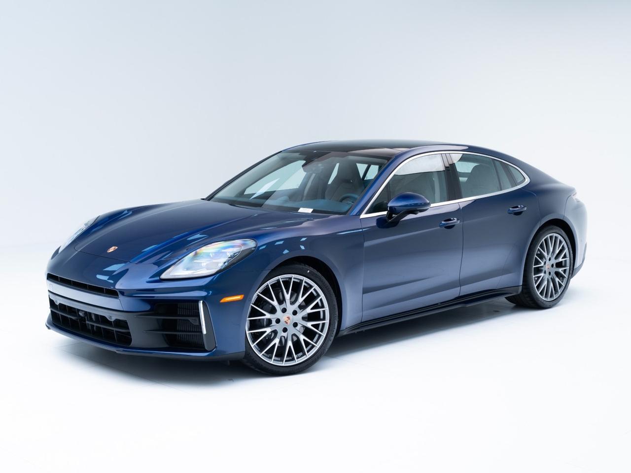 2026 Porsche Panamera 4