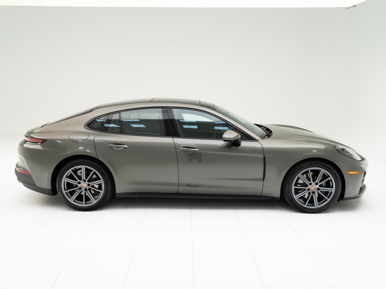 2026 Porsche Panamera 4 Pompano Beach FL