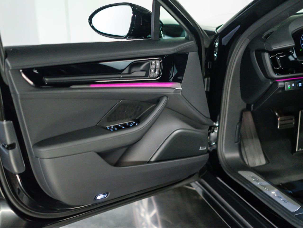 2026 Porsche Panamera 4 Santa Clarita CA