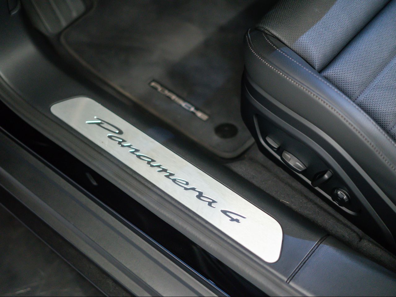 2026 Porsche Panamera 4 Santa Clarita CA