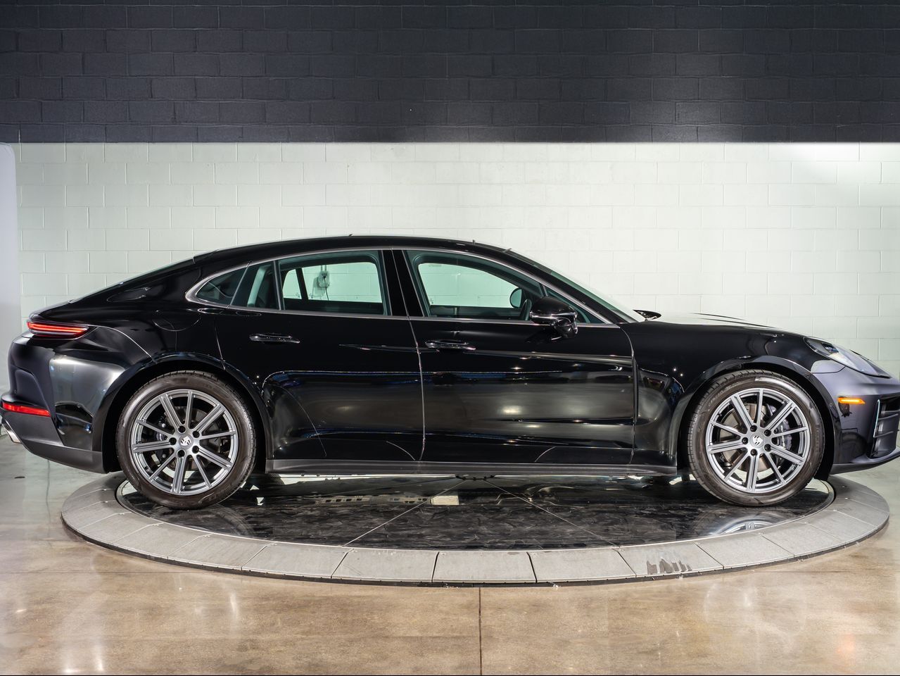 2026 Porsche Panamera 4 Santa Clarita CA