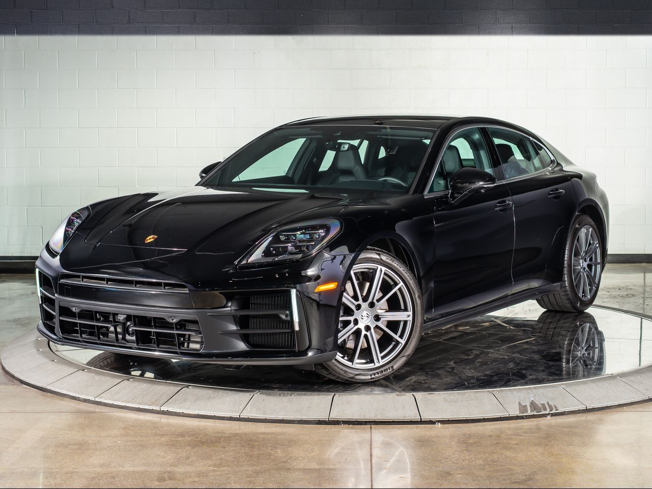 2026 Porsche Panamera 4