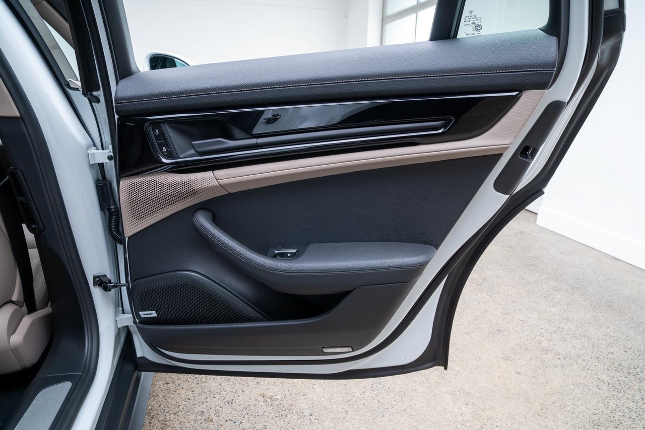 2026 Porsche Panamera E-Hybrid 4 1 Owner / Premium Package / Bose Audio Portland OR