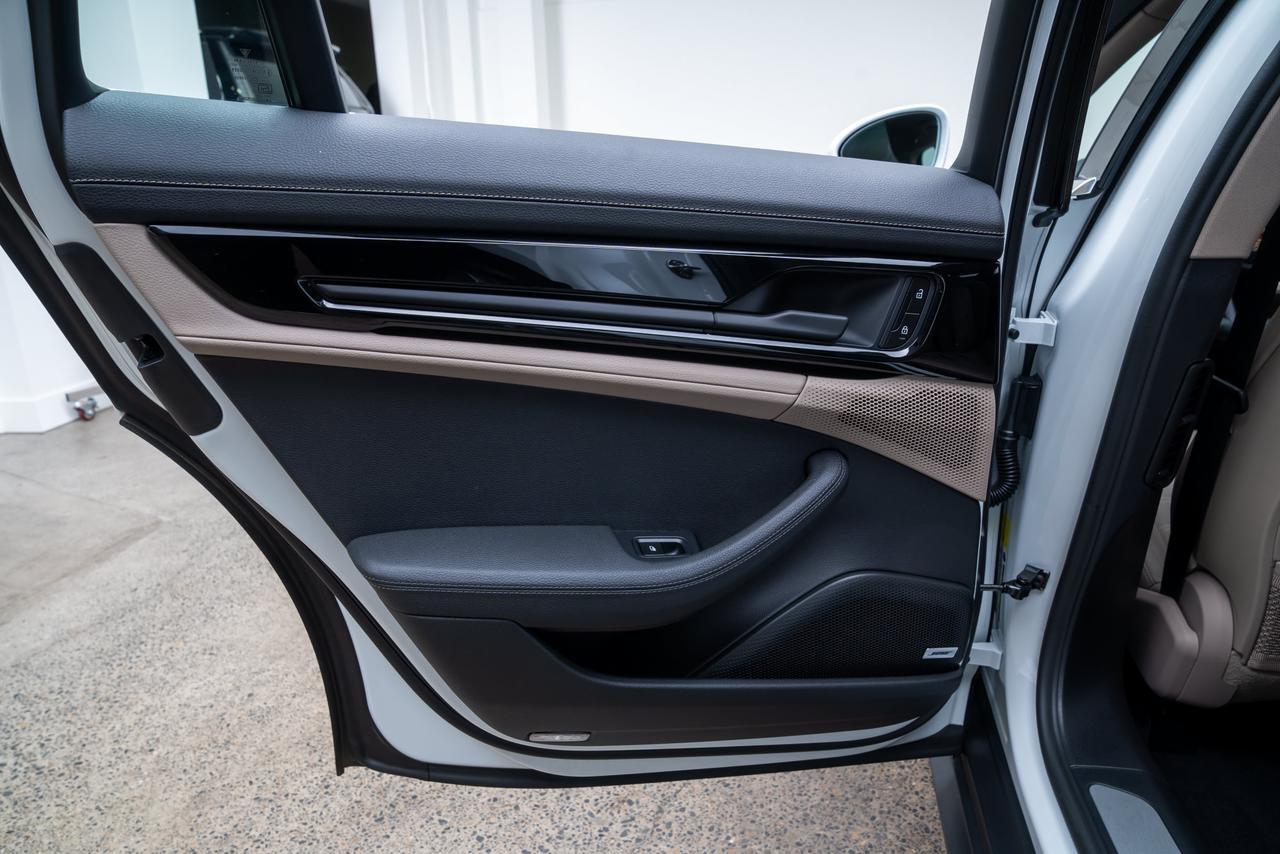 2026 Porsche Panamera E-Hybrid 4 1 Owner / Premium Package / Bose Audio Portland OR