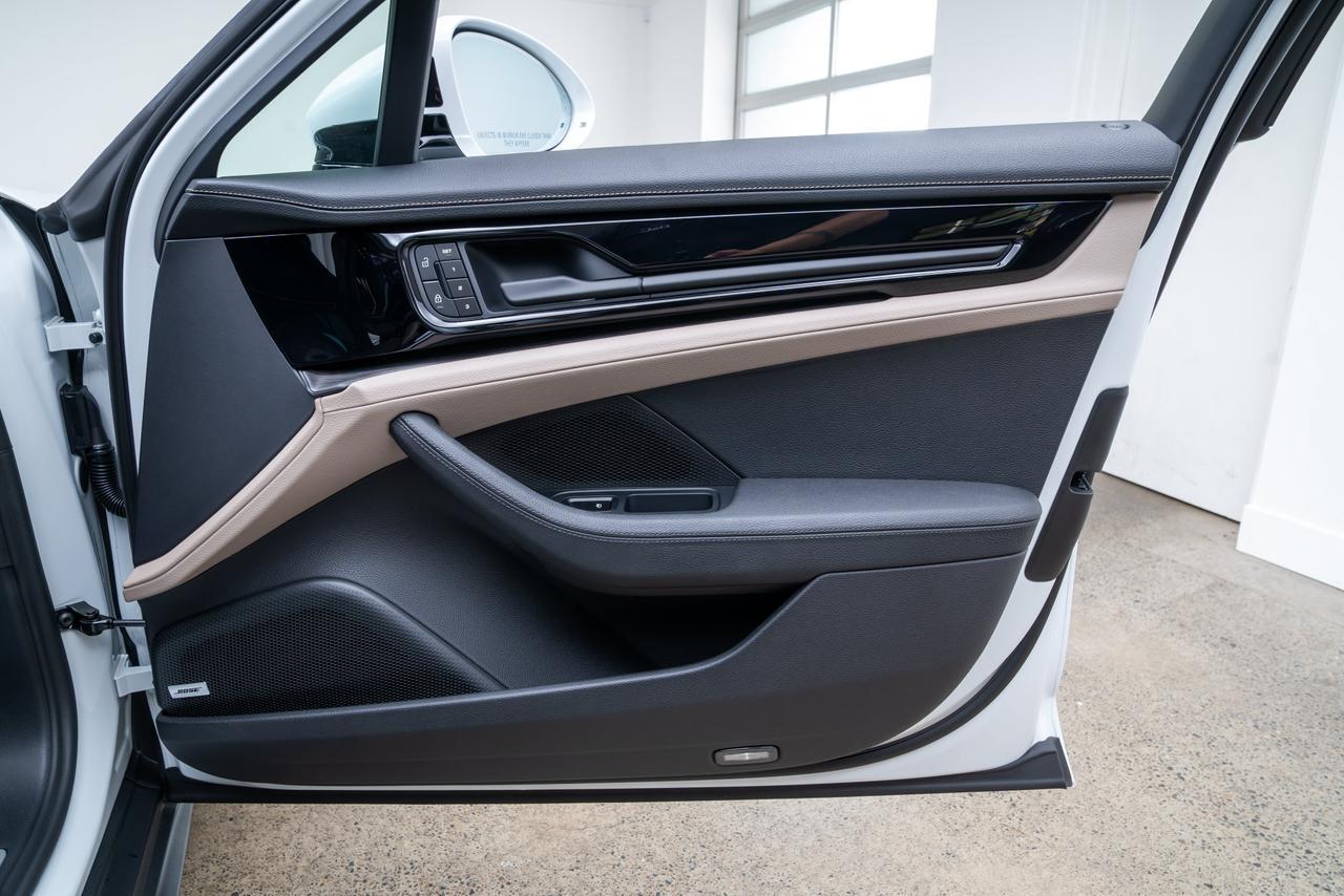 2026 Porsche Panamera E-Hybrid 4 1 Owner / Premium Package / Bose Audio Portland OR