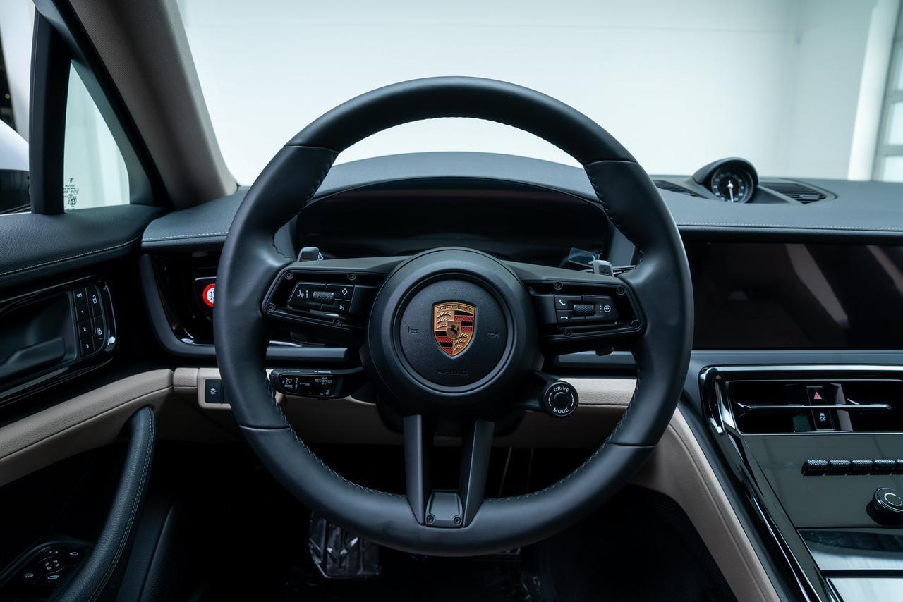 2026 Porsche Panamera E-Hybrid 4 1 Owner / Premium Package / Bose Audio Portland OR