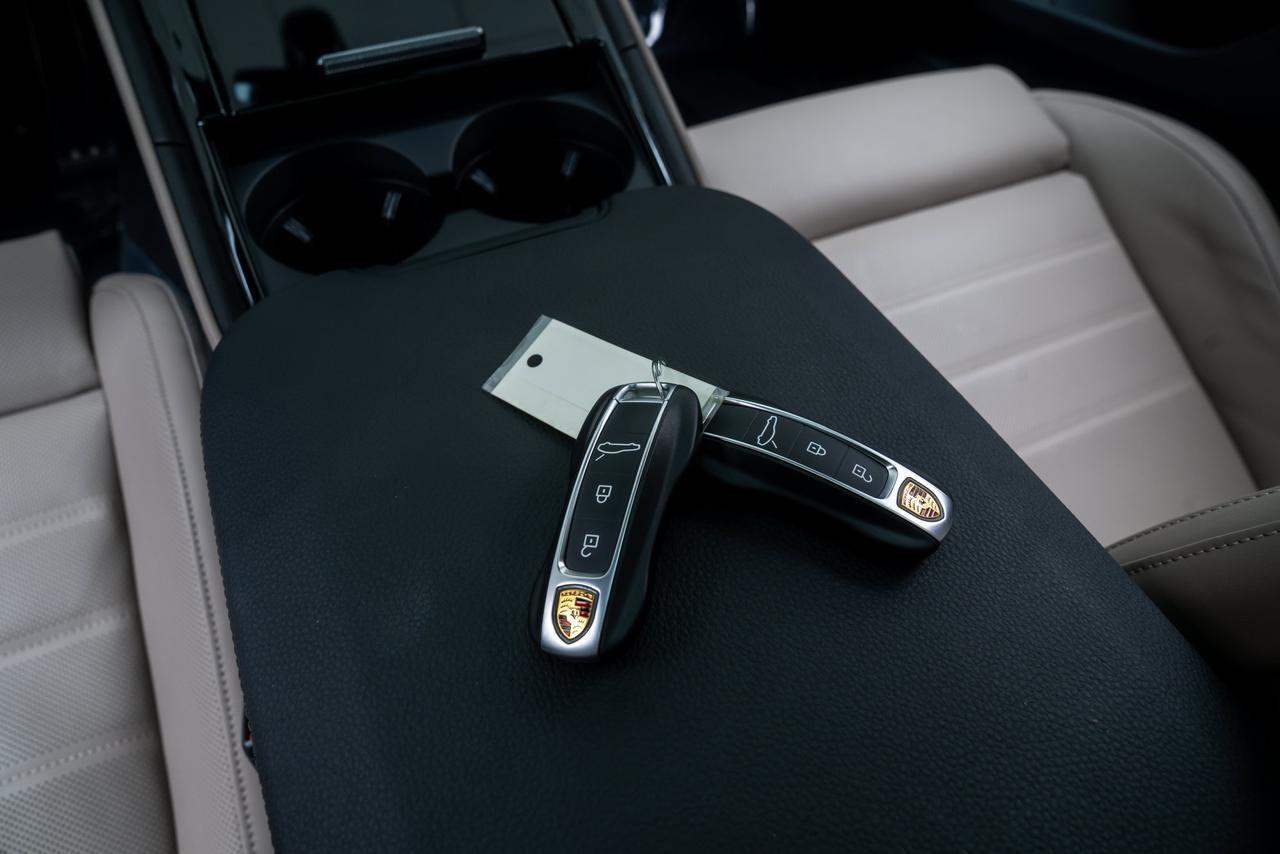 2026 Porsche Panamera E-Hybrid 4 1 Owner / Premium Package / Bose Audio Portland OR