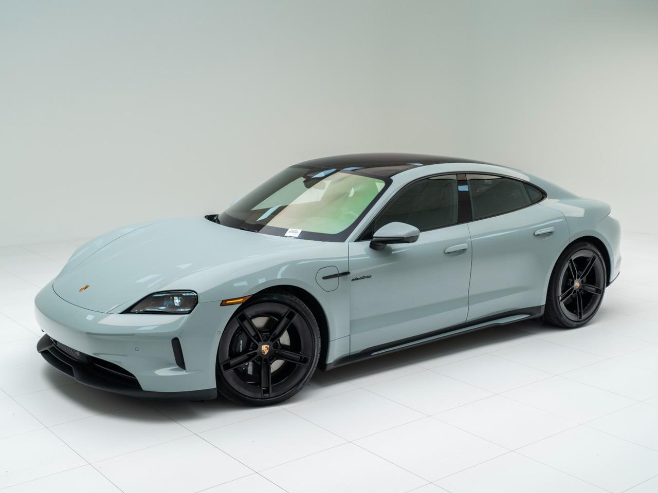 2026 Porsche Taycan