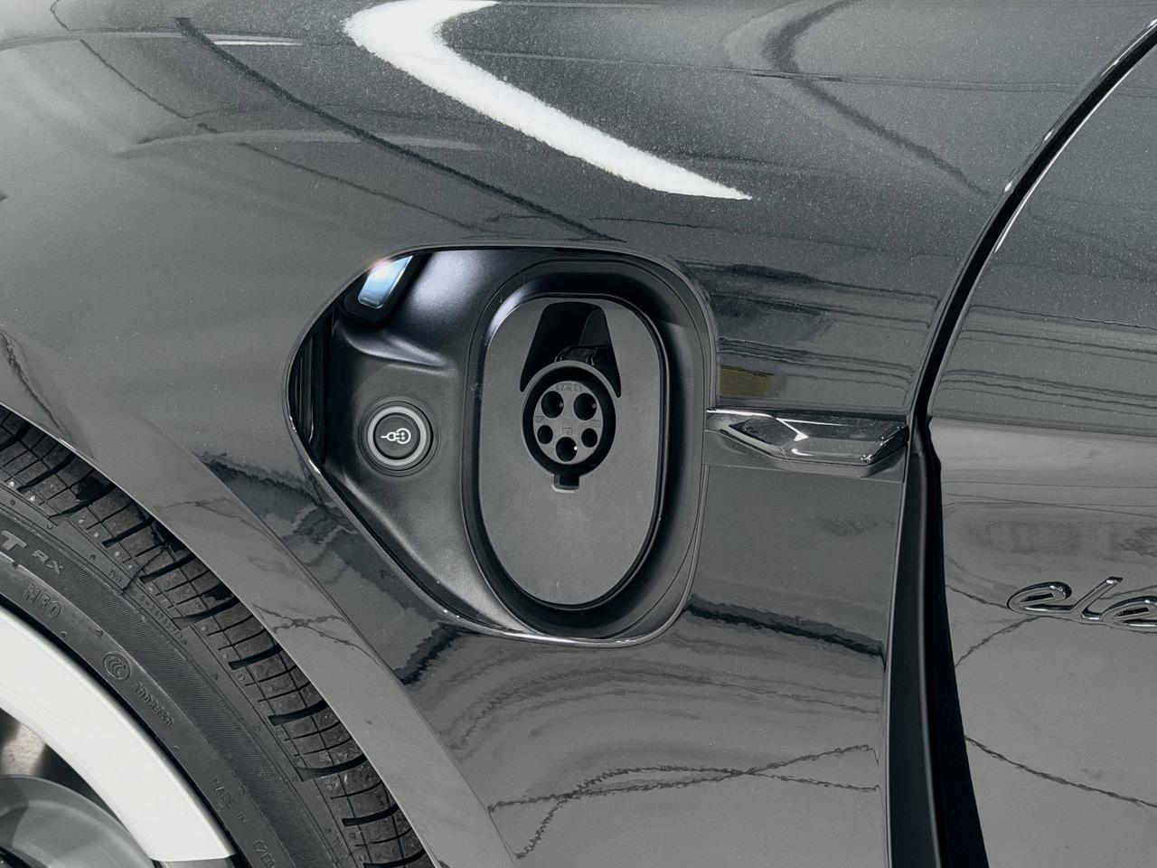 2026 Porsche Taycan 4 Black Edition Newark DE