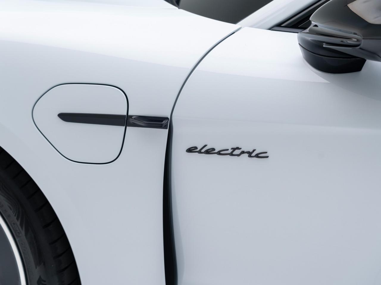 2026 Porsche Taycan 4 Black Edition Pompano Beach FL