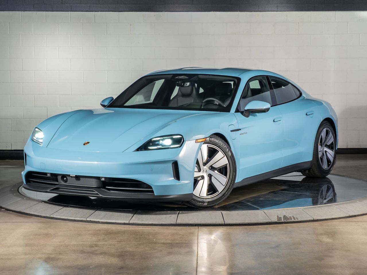2026 Porsche Taycan 4
