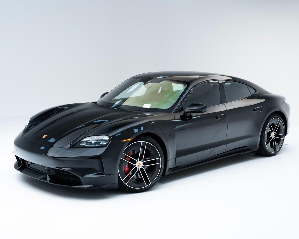 2026 Porsche Taycan GTS