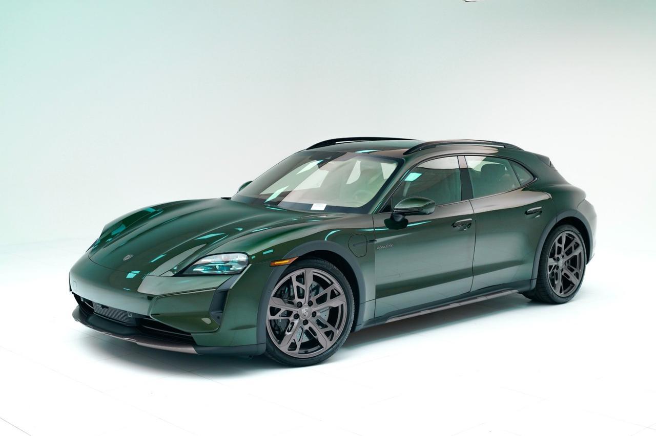 2026 Porsche Taycan Turbo Cross Turismo