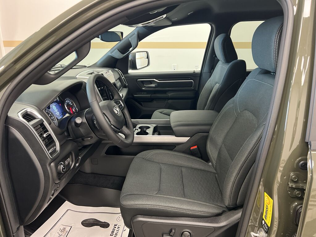 2026 Ram 1500 Big Horn Gasoline