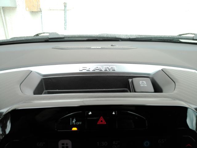 2026 Ram 1500 Big Horn Crew Cab 4x4 5'7 Box Plano TX