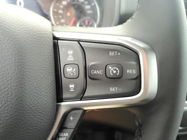 2026 Ram 1500 Big Horn Crew Cab 4x4 5'7 Box Plano TX