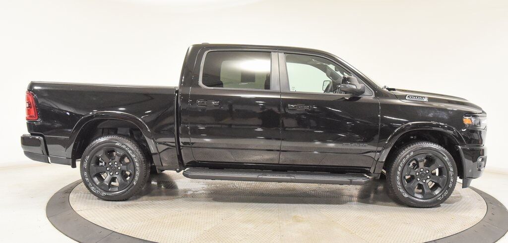 2026 Ram 1500 Big Horn/Lone Star Akron