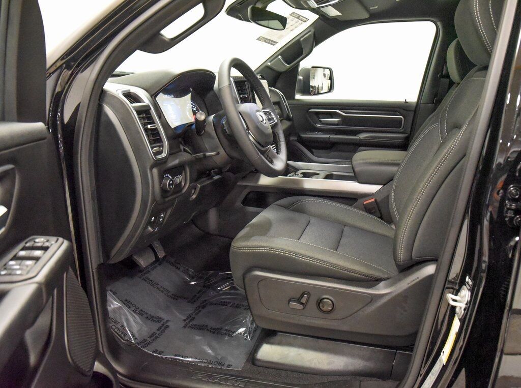 2026 Ram 1500 Big Horn/Lone Star Akron