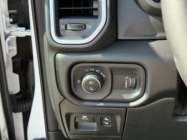 2026 Ram 1500 Big Horn/Lone Star Crestwood KY