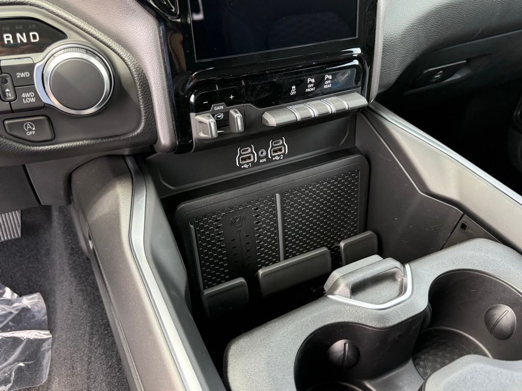 2026 Ram 1500 Big Horn/Lone Star Crestwood KY