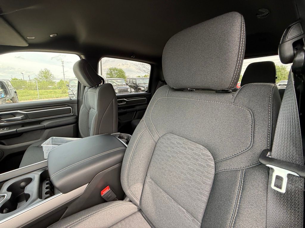 2026 Ram 1500 Big Horn/Lone Star Crestwood KY